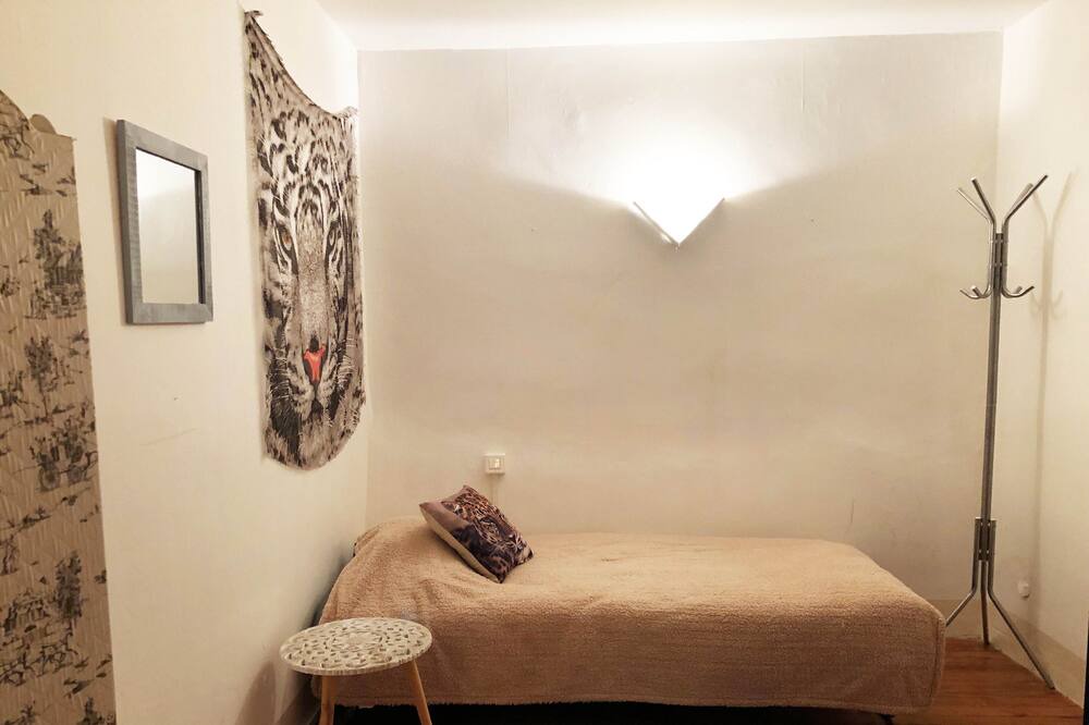 Photo of Bedroom in Trebes