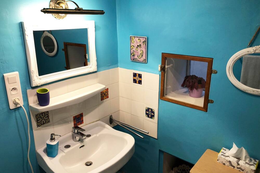 Photo of Bathroom in Trebes