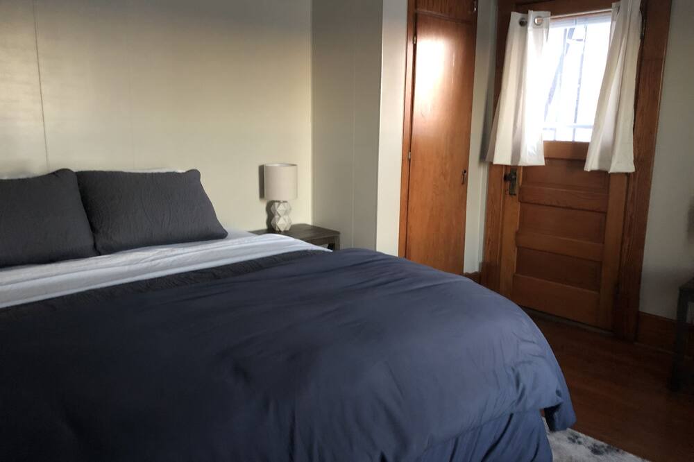 Photo of Bedroom in Ferryville