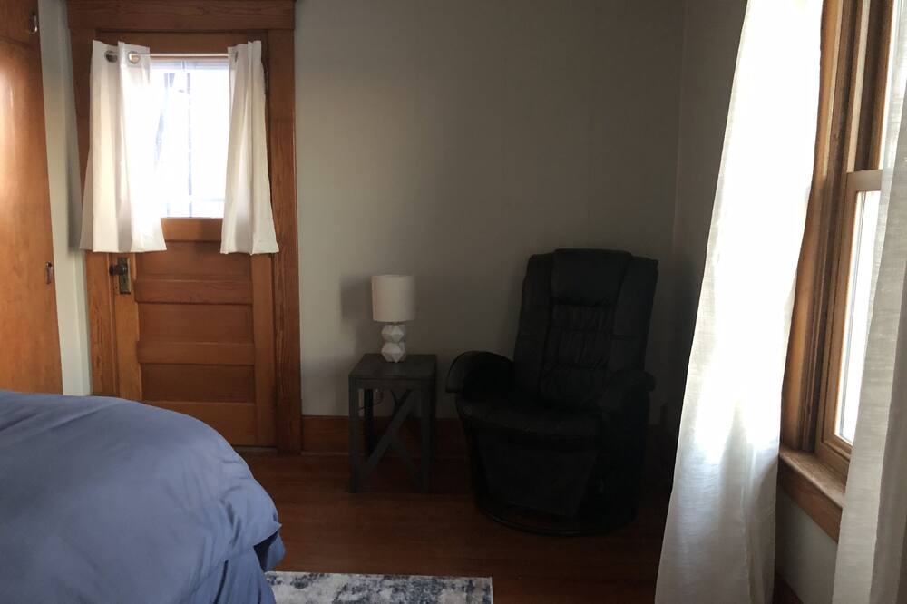 Photo of Bedroom in Ferryville