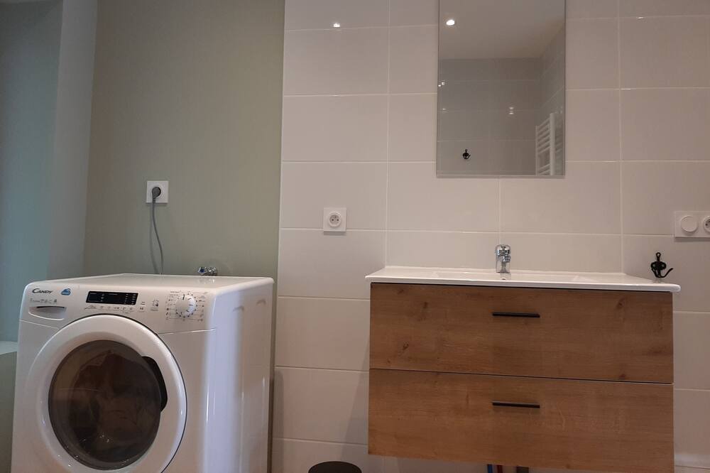 Photo of Bathroom in Vineuil