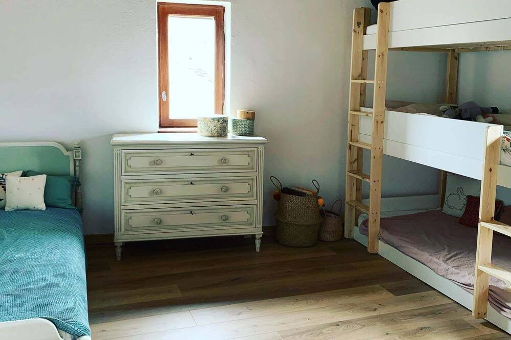 Photo of Bedroom in Saint-Rome-de-Tarn
