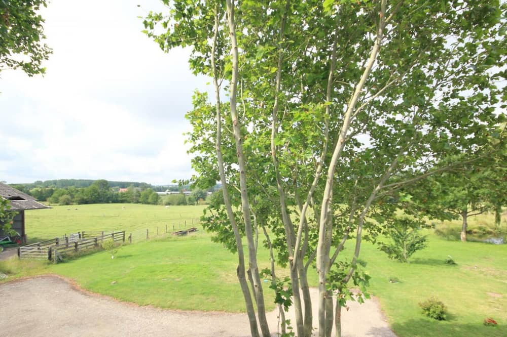 Photo of Outdoor in Mesnieres-en-Bray