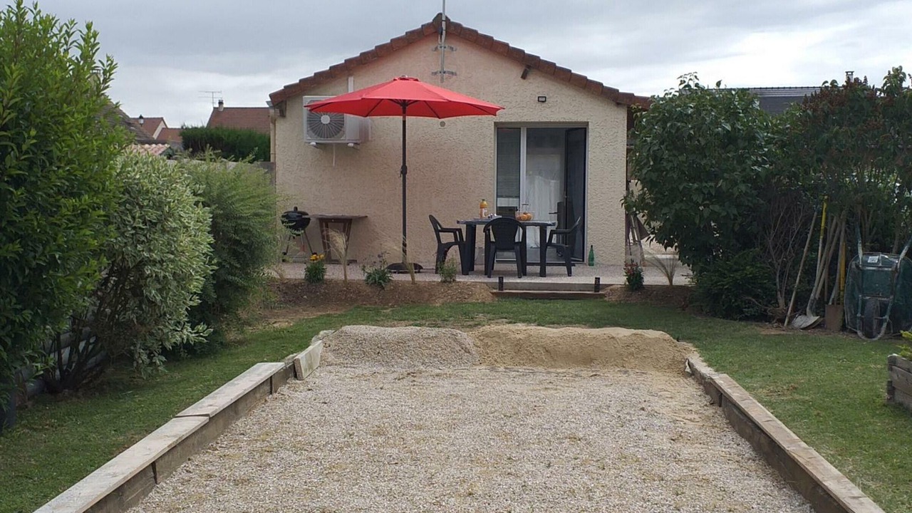 Photo of Outdoor in Saint-Illiers-la-Ville