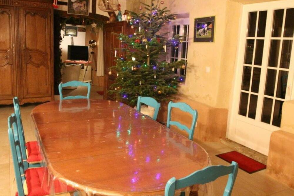 Photo of Kitchen in Saint-Saens