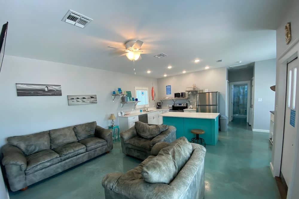Photo of Livingroom in Rockport