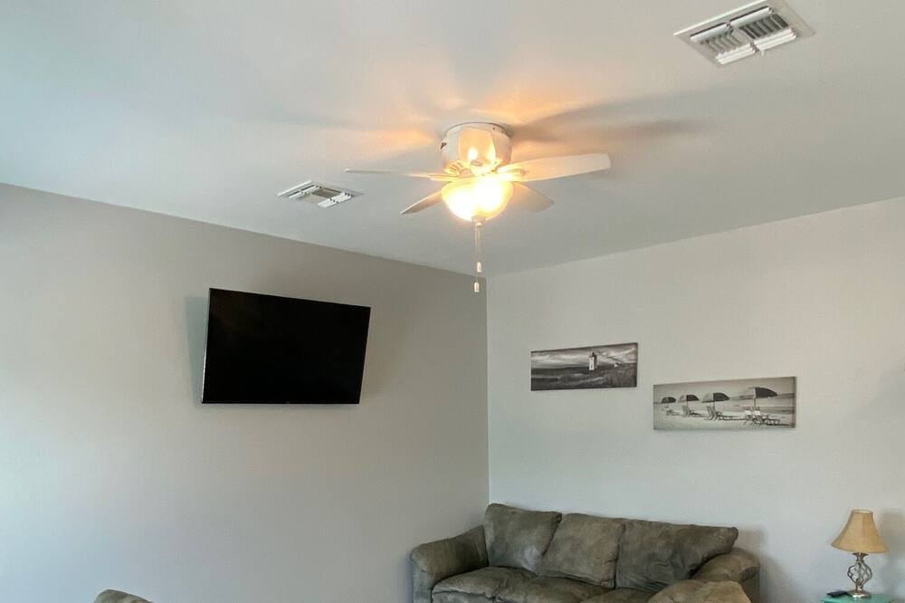 Photo of Livingroom in Rockport