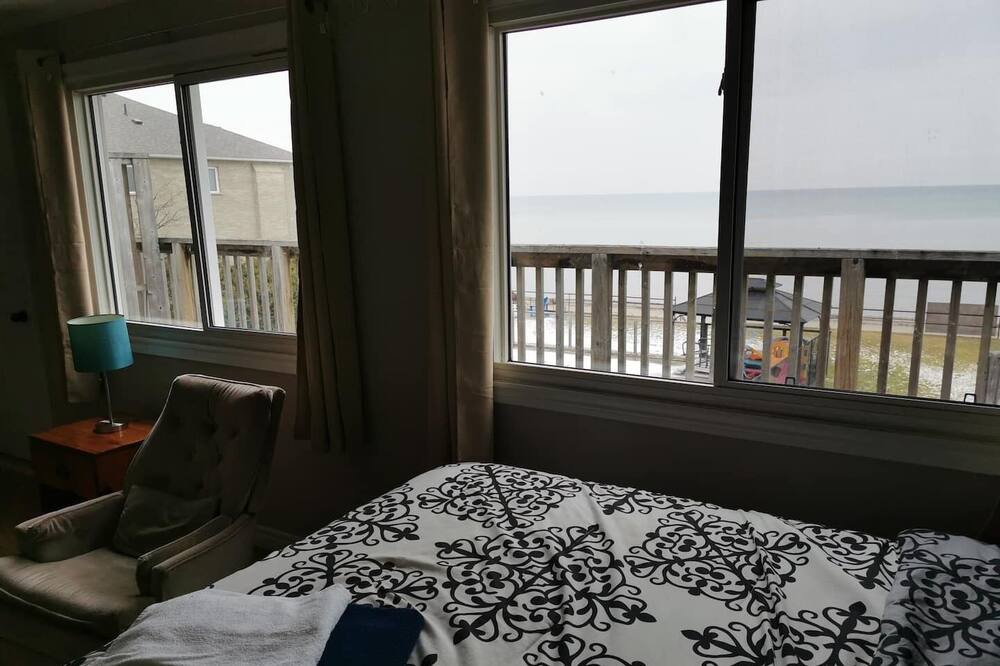 Photo of Bedroom in Wasaga Beach