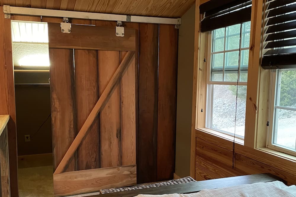 Photo of Bedroom in Fort Scott