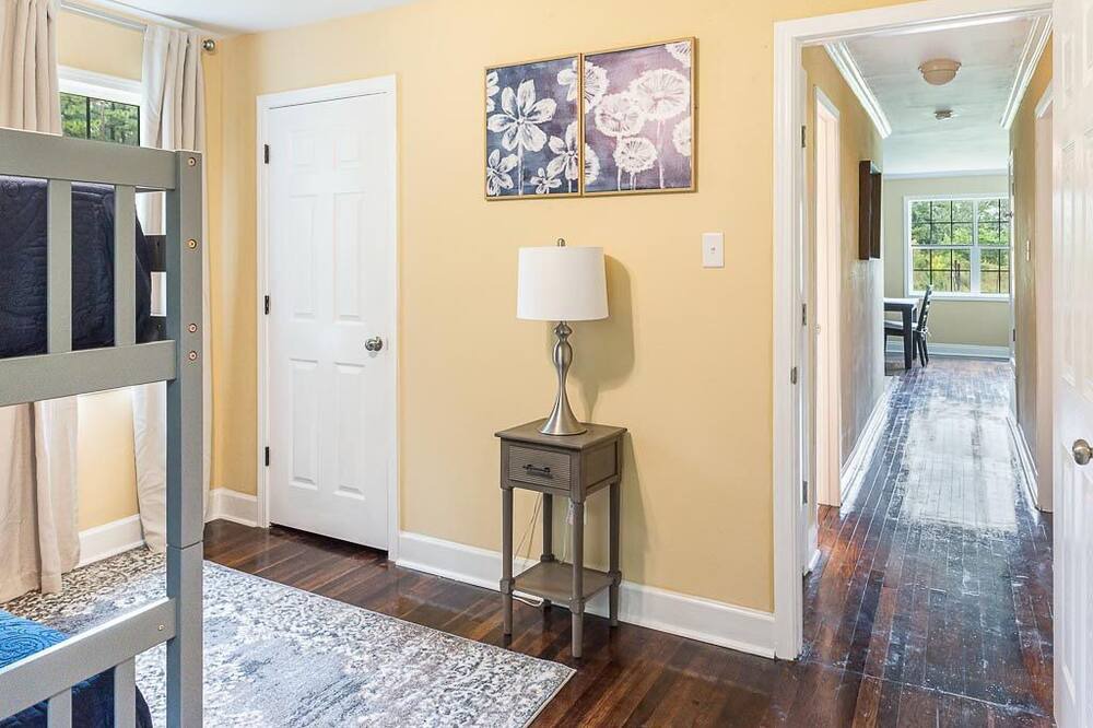 Photo of Bedroom in Saint Elmo