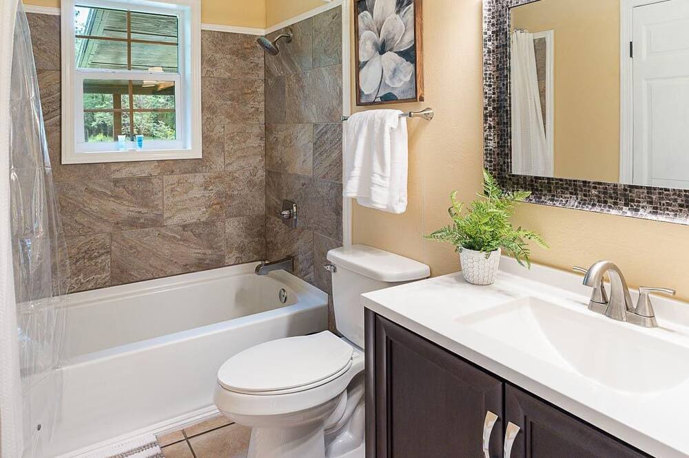 Photo of Bedroom in Saint Elmo