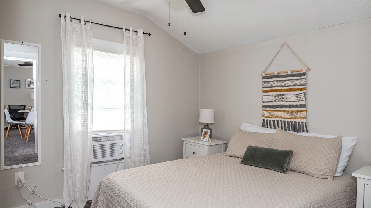 Photo of Others in Urbana