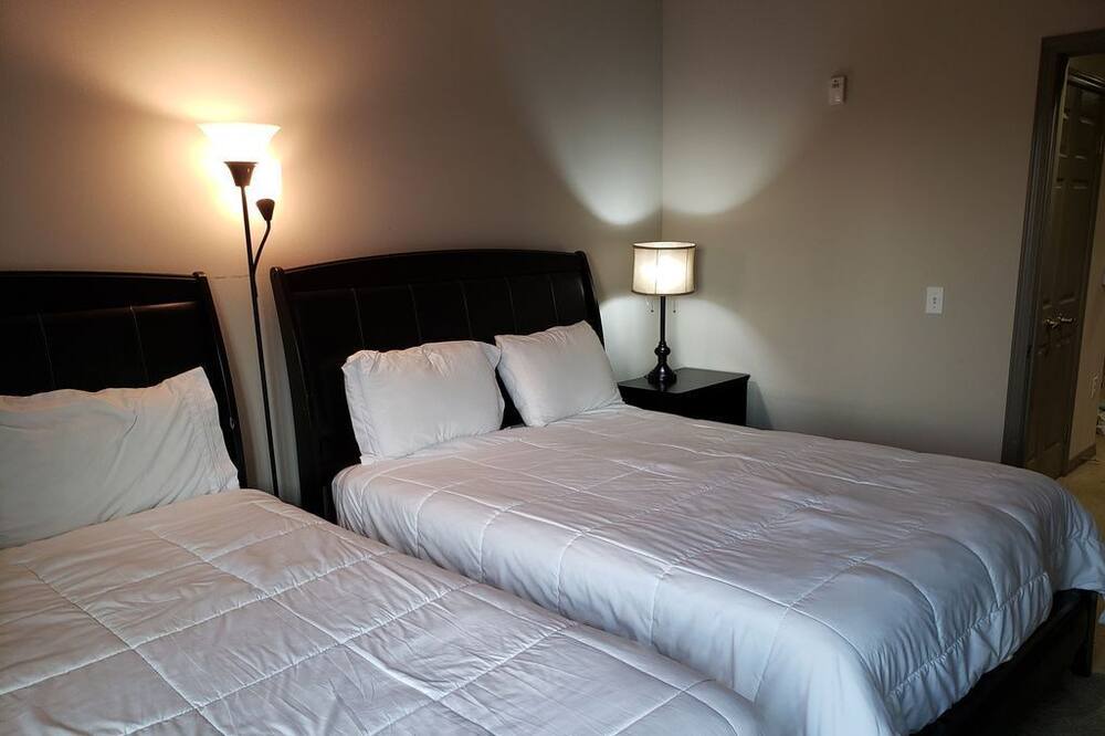 Photo of Bedroom in Marina Peninsula