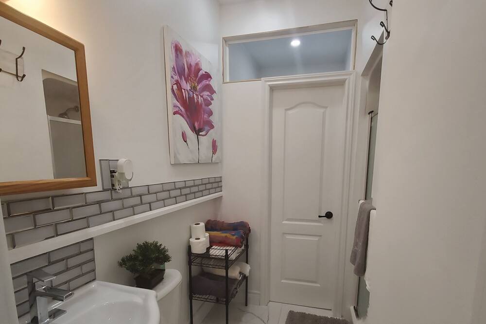 Photo of Bathroom in Cobourg