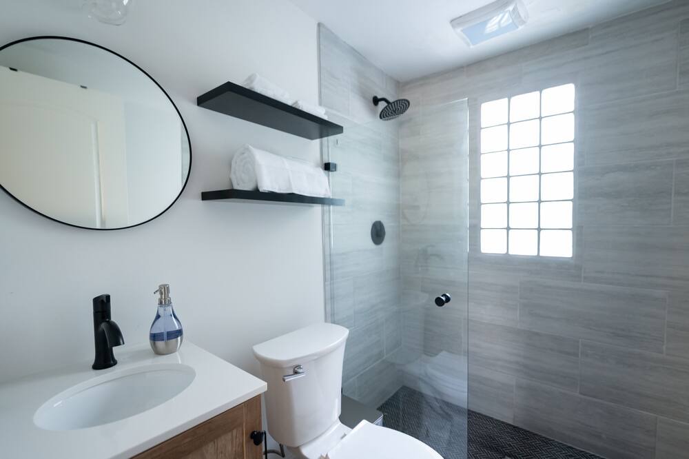 Photo of Bathroom in Reynoldstown