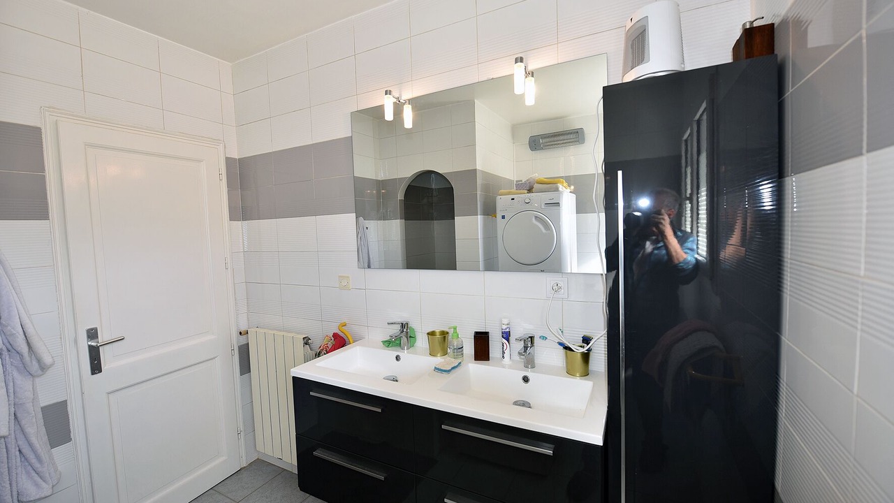 Photo of Kitchen in Saint-Clement-de-Riviere