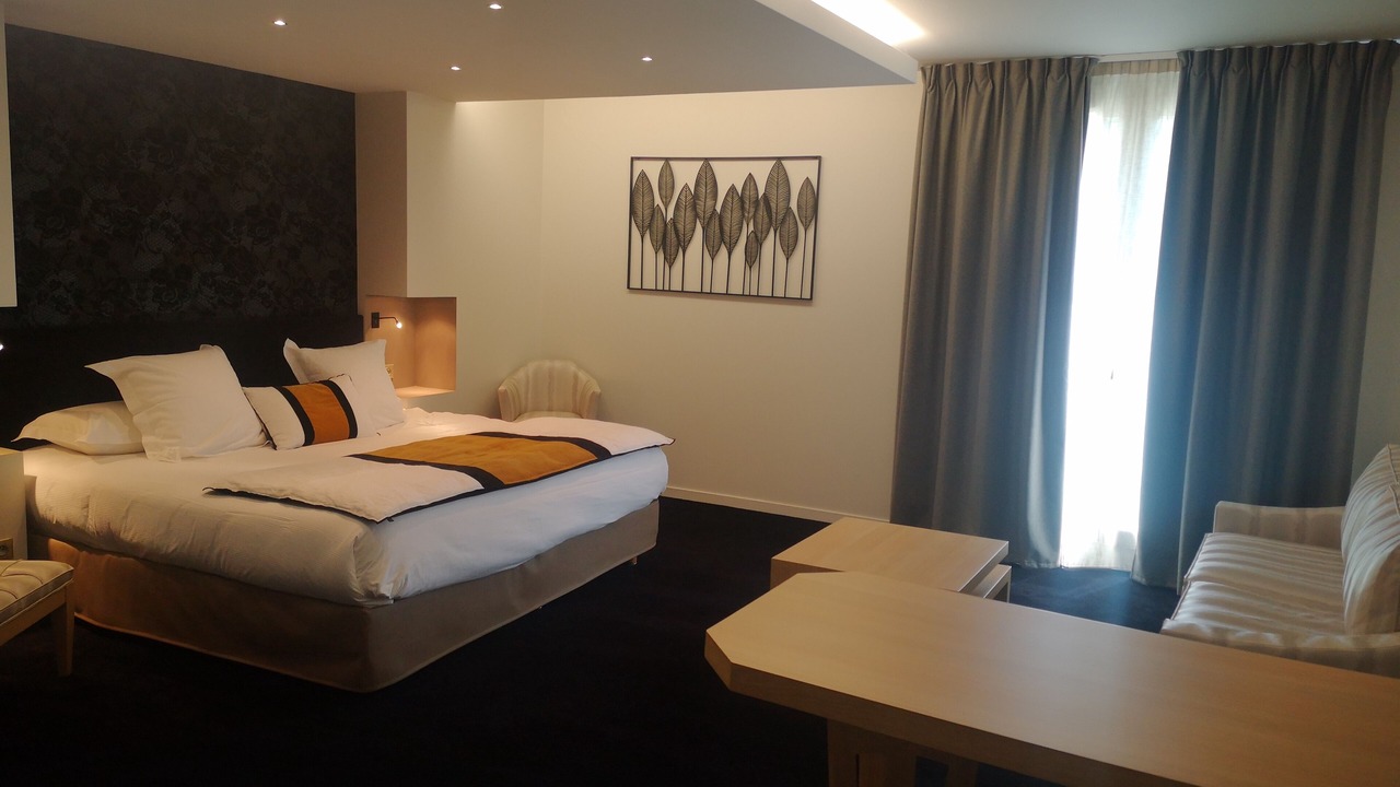 Photo of Bedroom in Montceau-les-Mines