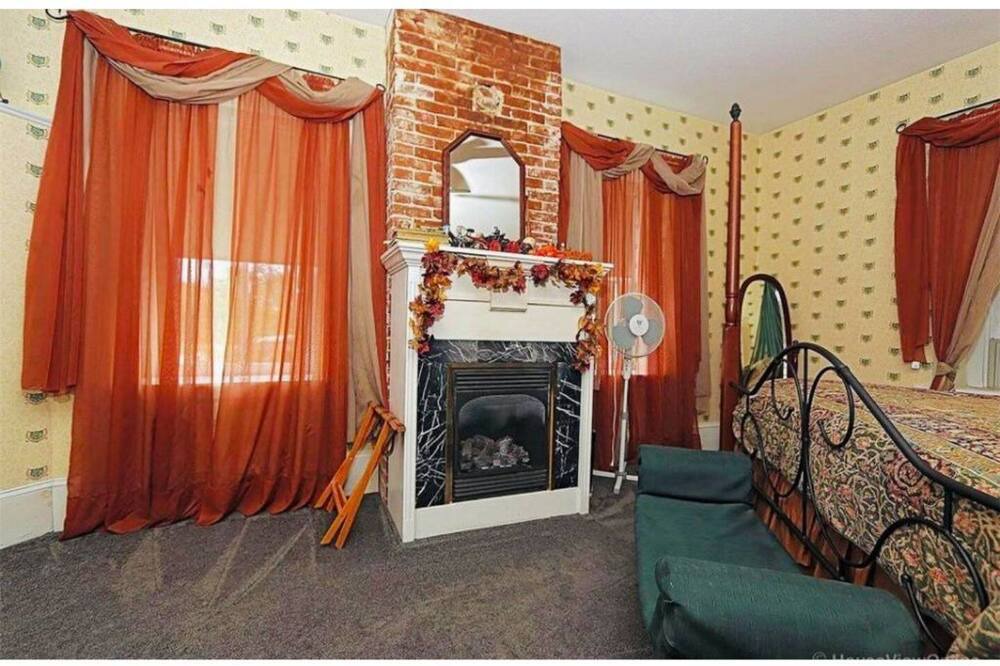 Photo of Bedroom in Ste Genevieve