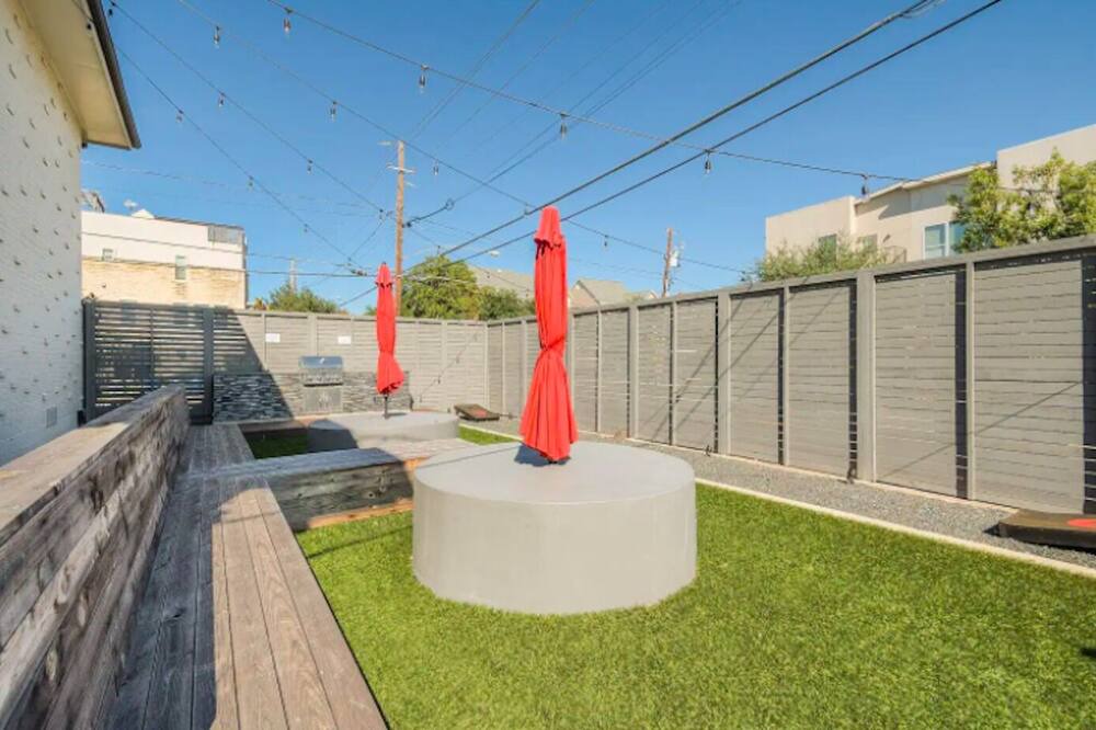 Photo of Patio Balcony in Knox - Henderson