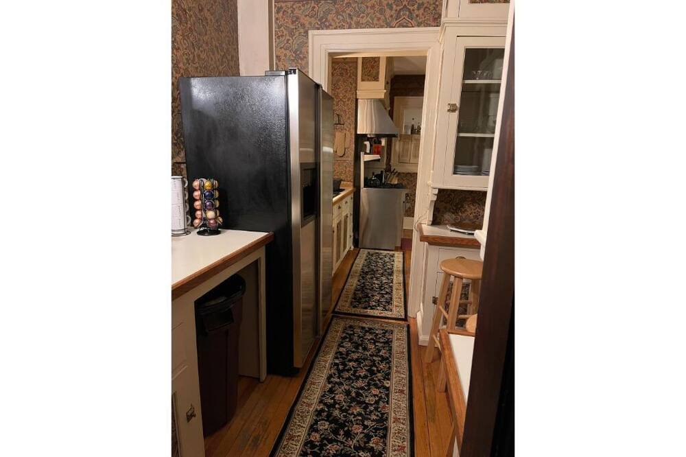 Photo of Bedroom in Hollowville