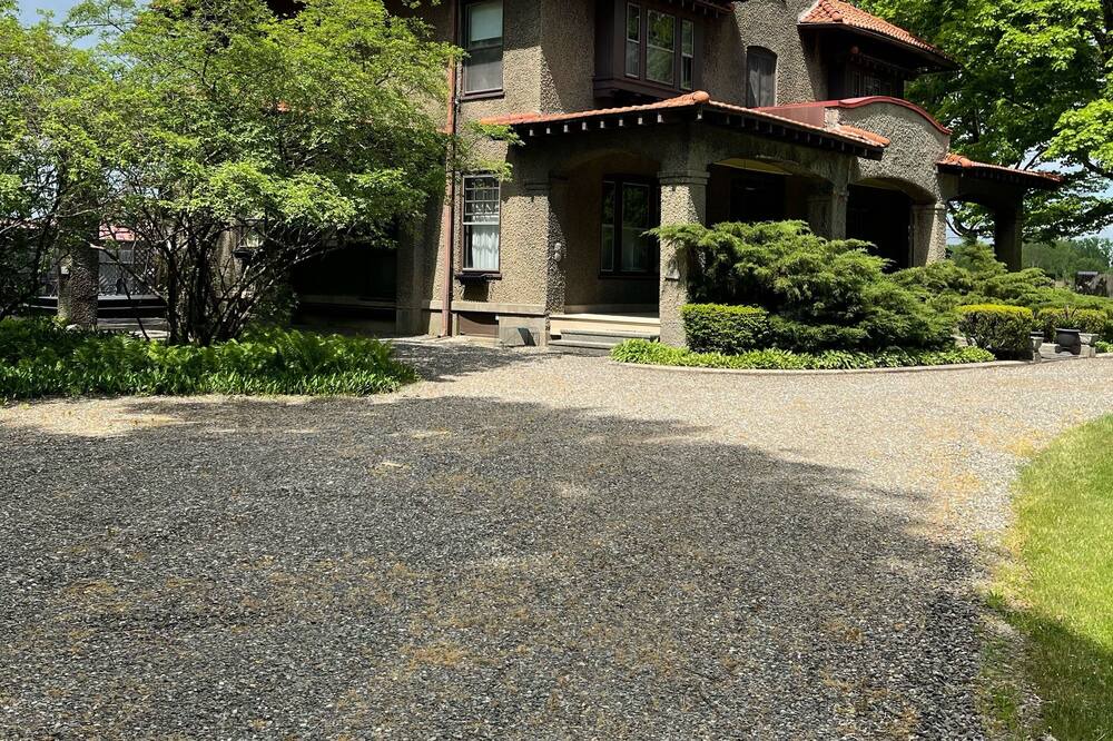 Photo of Outdoor in Hollowville