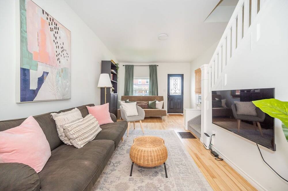 Photo of Livingroom in Pembroke