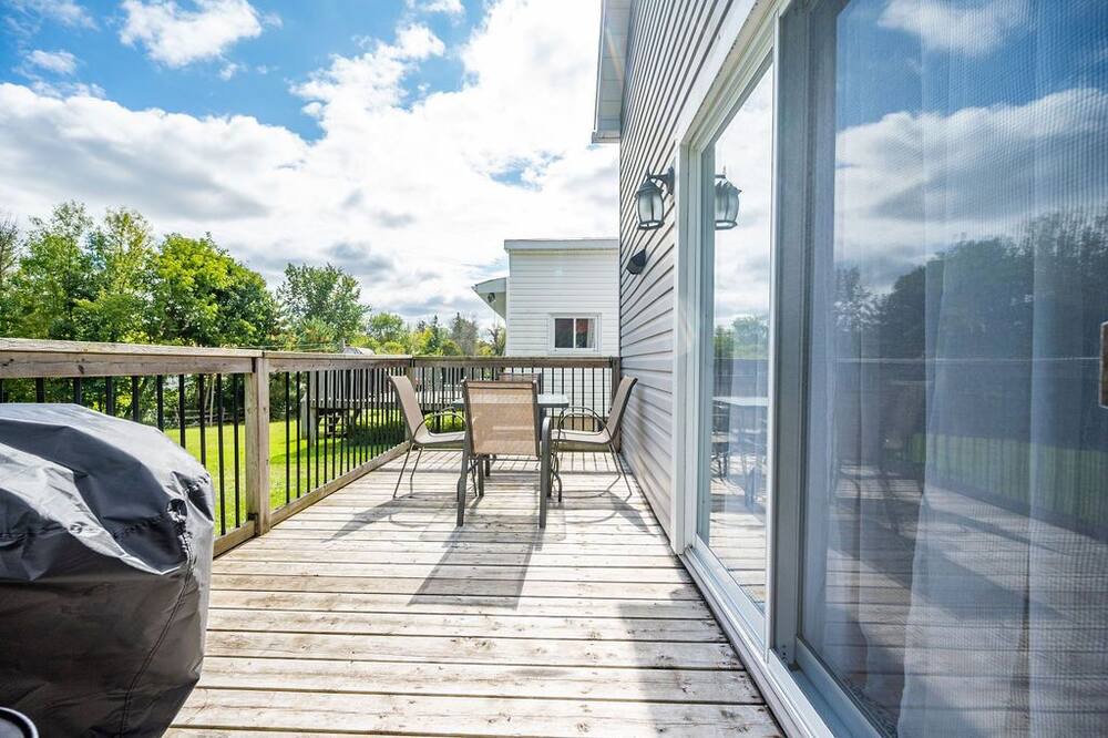 Photo of Outdoor in Pembroke