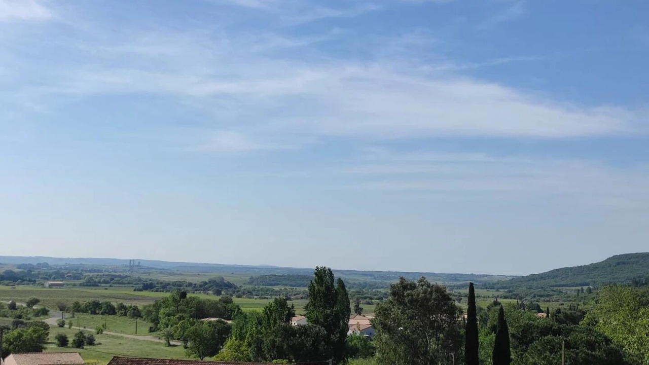 Photo of Others in Peret