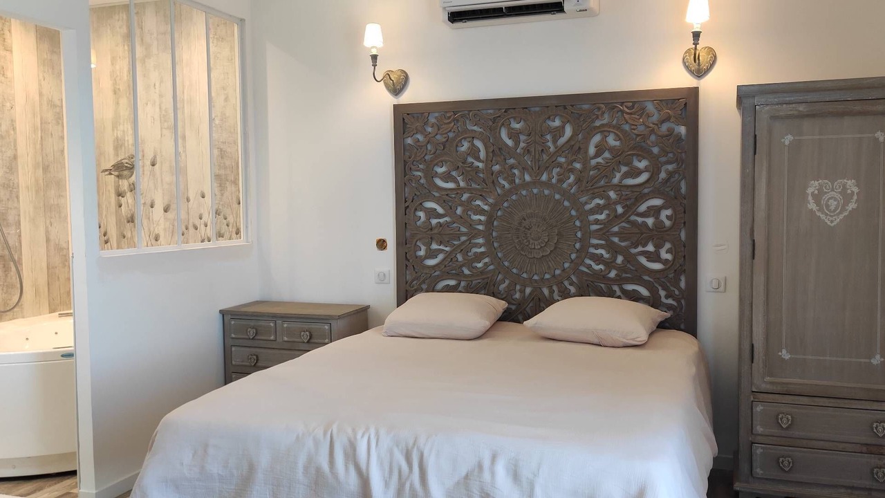 Photo of Bedroom in Peret