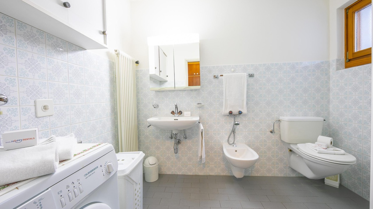 Photo of Bathroom in Aurigeno