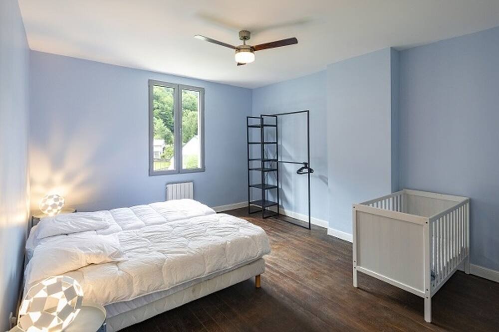 Photo of Bedroom in Esterre