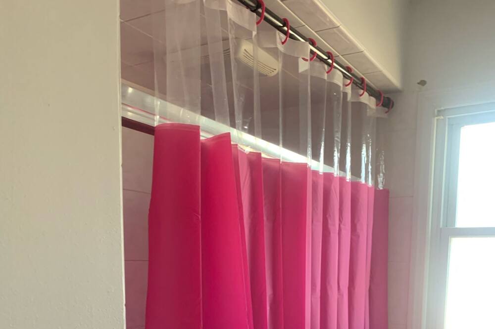 Photo of Bedroom in Linden