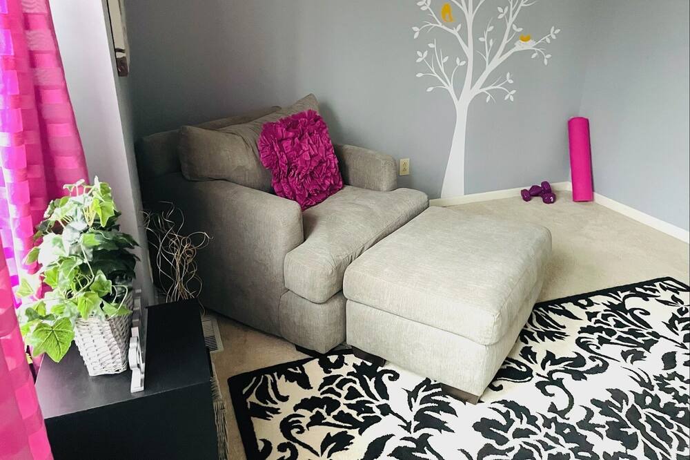 Photo of Bedroom in Wayne