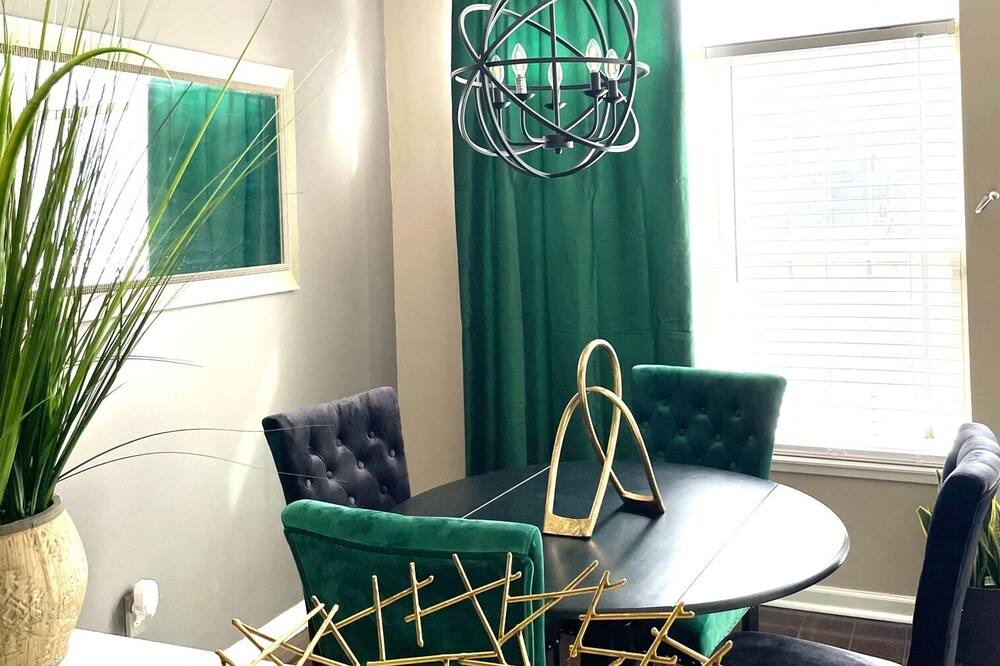 Photo of Bedroom in Wayne