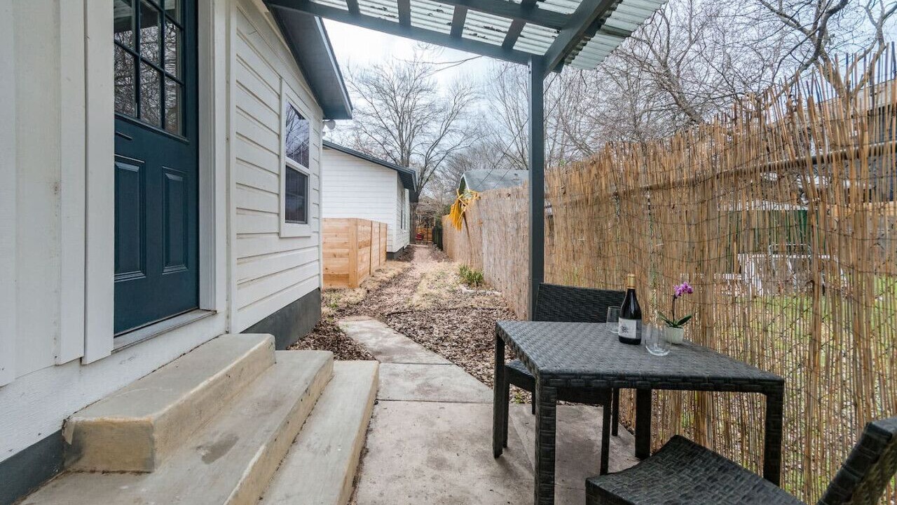 Photo of Patio Balcony in East Cesar Chavez