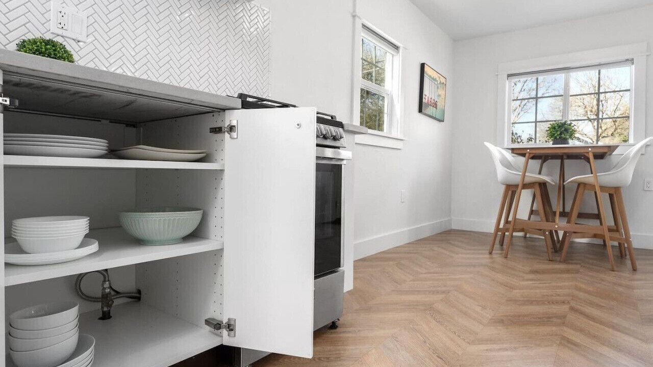 Photo of Kitchen in East Cesar Chavez