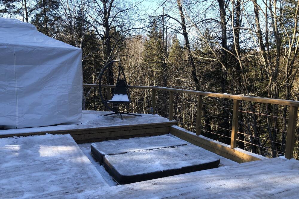 Photo of Patio Balcony in Saint-Alphonse-Rodriguez