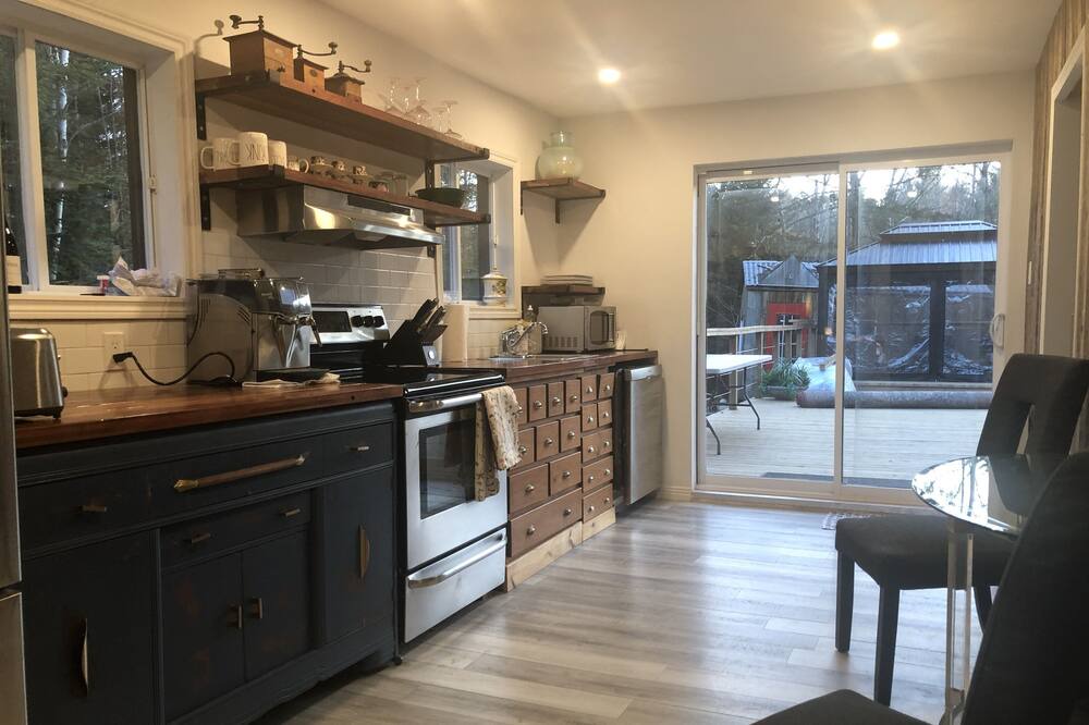 Photo of Kitchen in Saint-Alphonse-Rodriguez