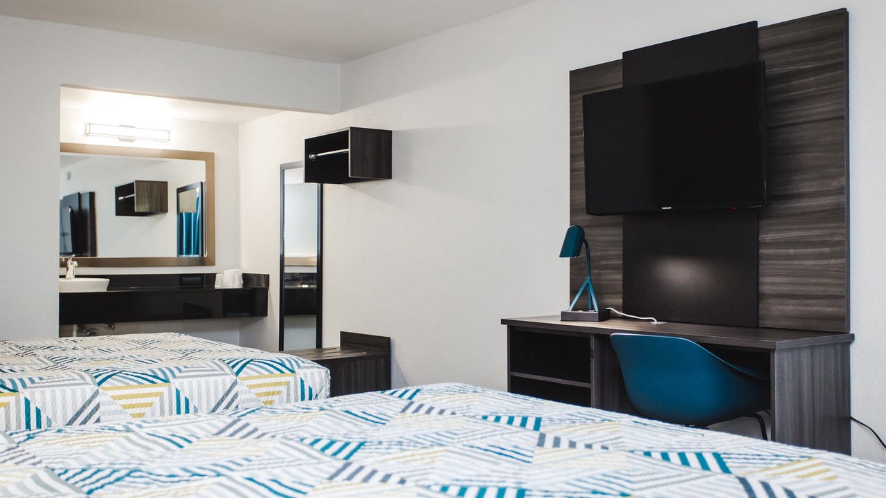 Photo of Bedroom in Willow Meadows/Willowbend Area