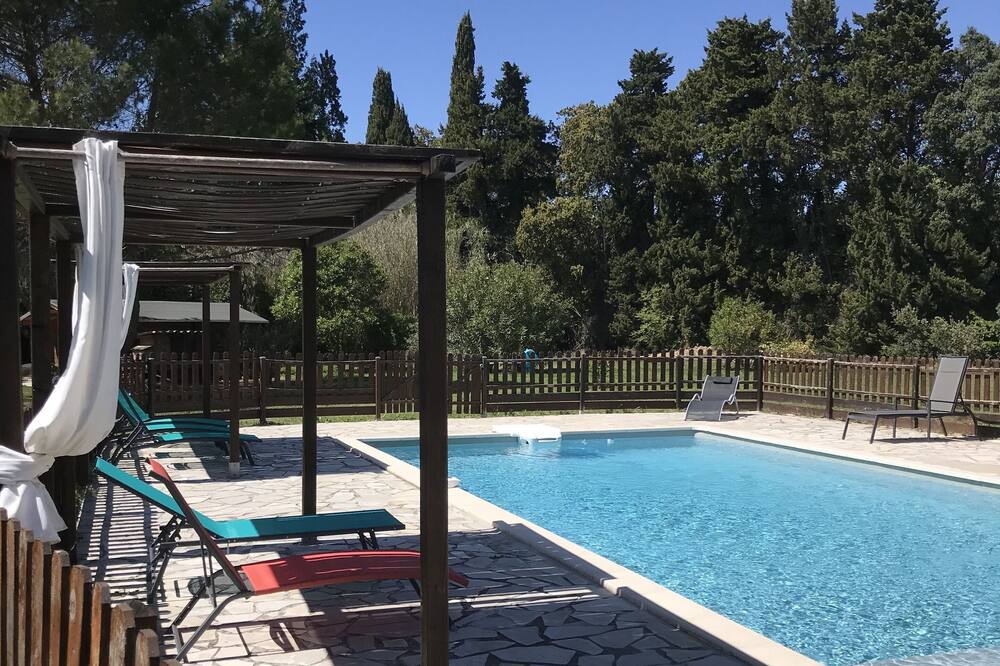 Photo of Outdoor in Loriol-du-Comtat