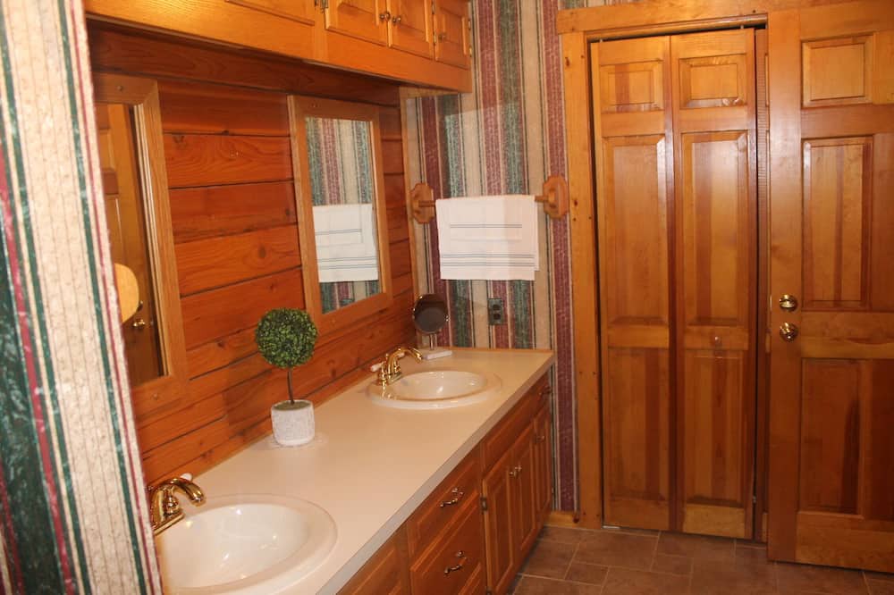 Photo of Bathroom in Birdsboro