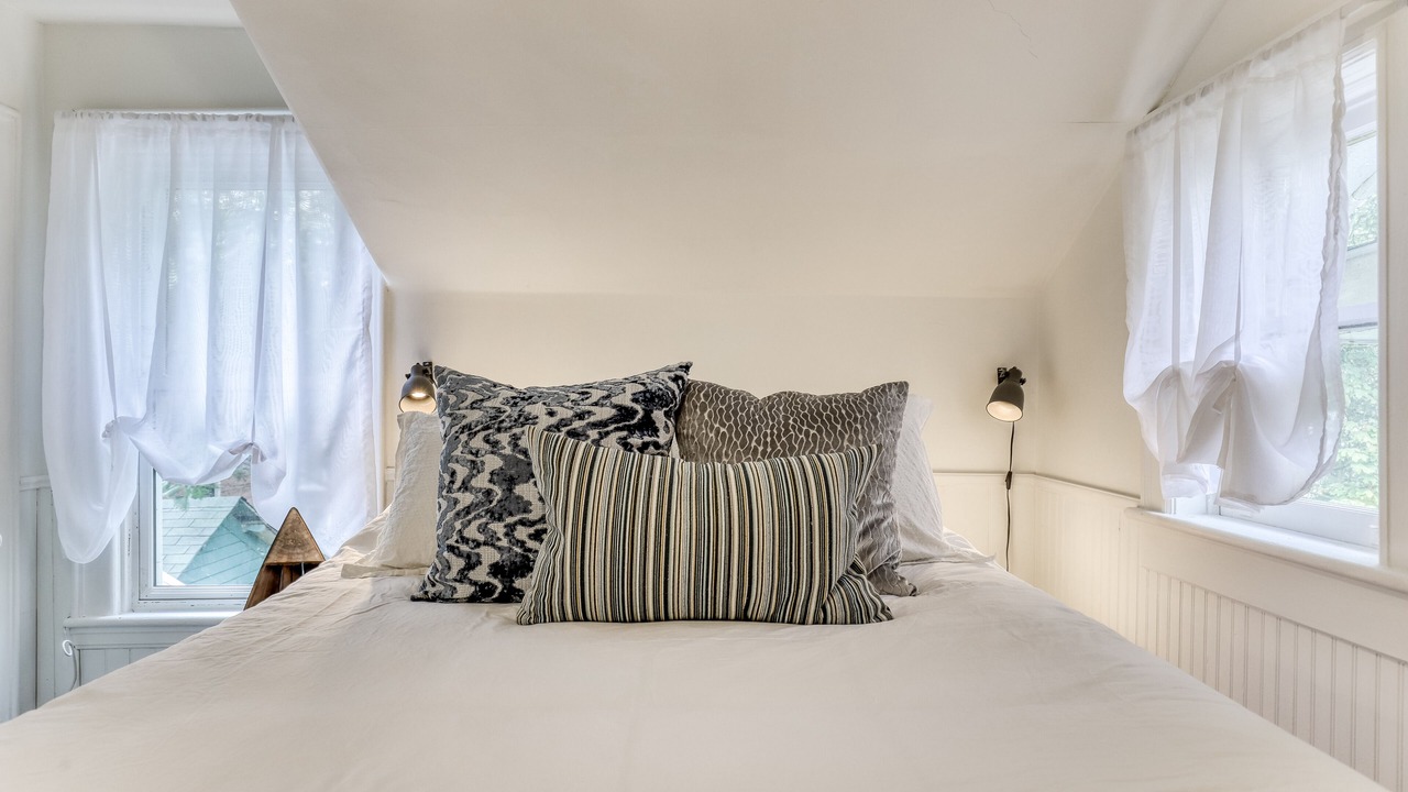 Photo of Bedroom in Gananoque