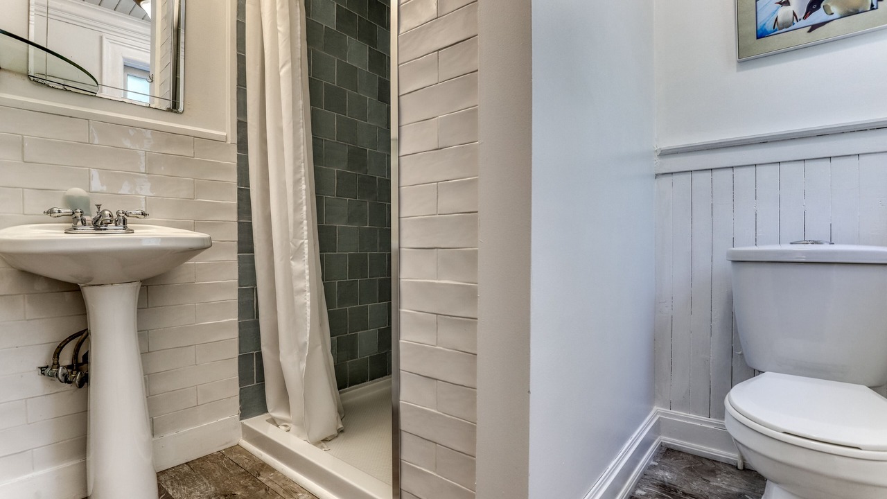 Photo of Bathroom in Gananoque