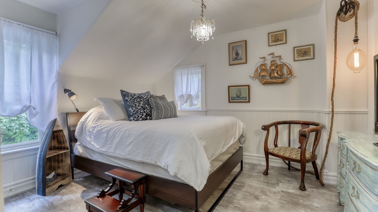 Photo of Bedroom in Gananoque