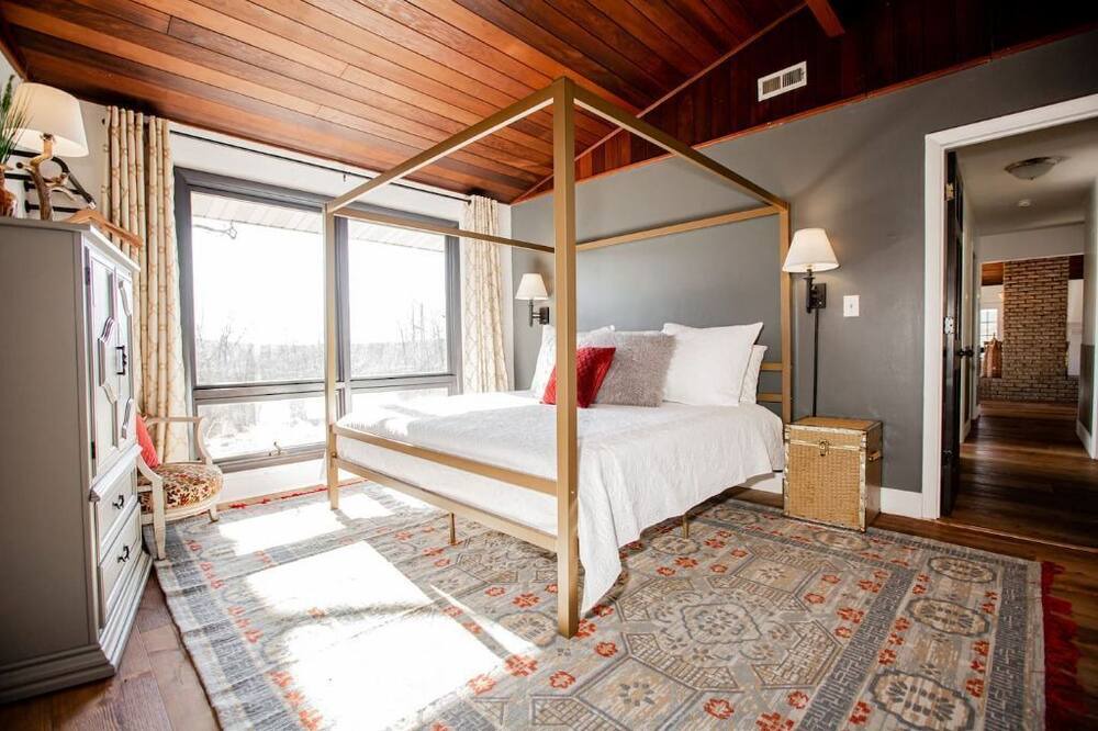 Photo of Bedroom in Ironton