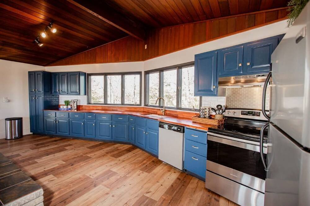 Photo of Kitchen in Ironton