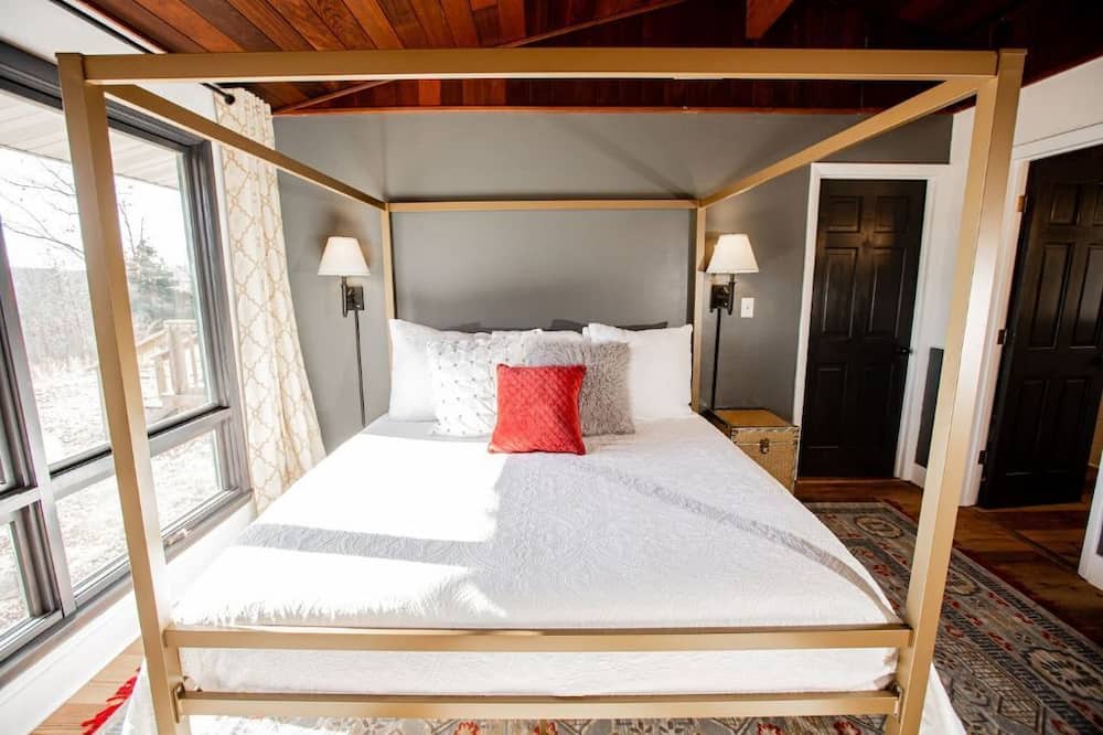 Photo of Bedroom in Ironton