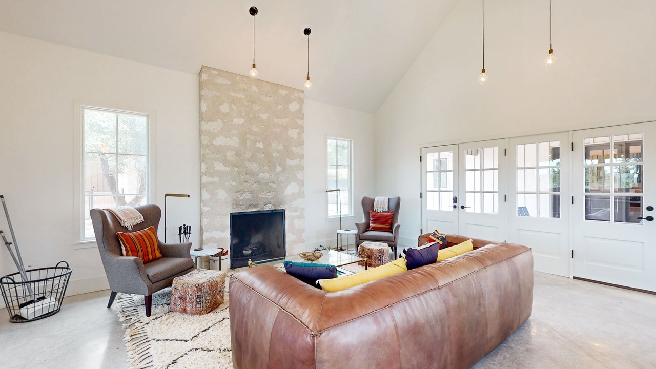 Photo of Livingroom in Spicewood