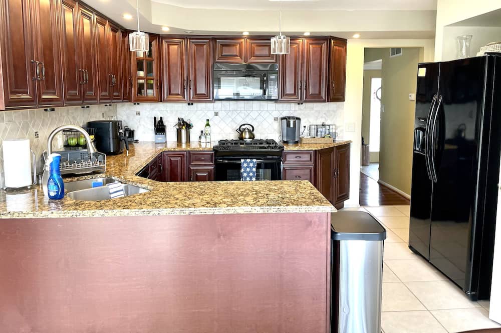 Photo of Kitchen in Grenloch