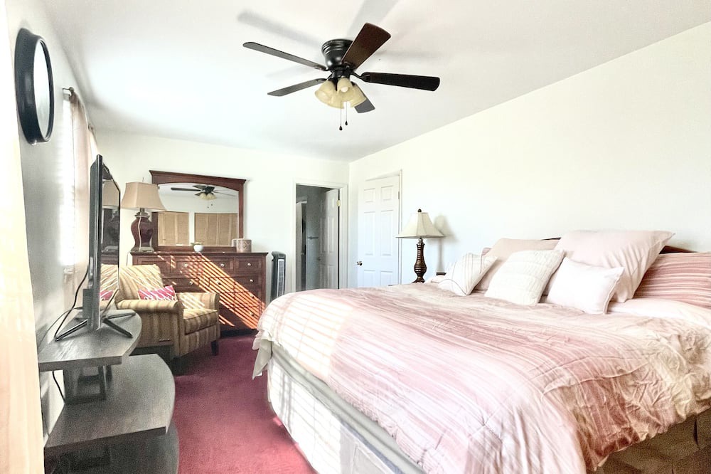 Photo of Others in Grenloch